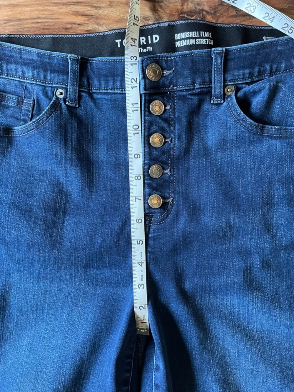 Torrid Bombshell Flare jeans size 20 regular 2 2x Button-Fly - Picture 3 of 8